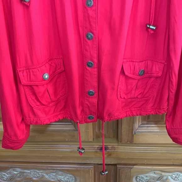 Cinch Waist Red Jacket - Picture 4 of 6
